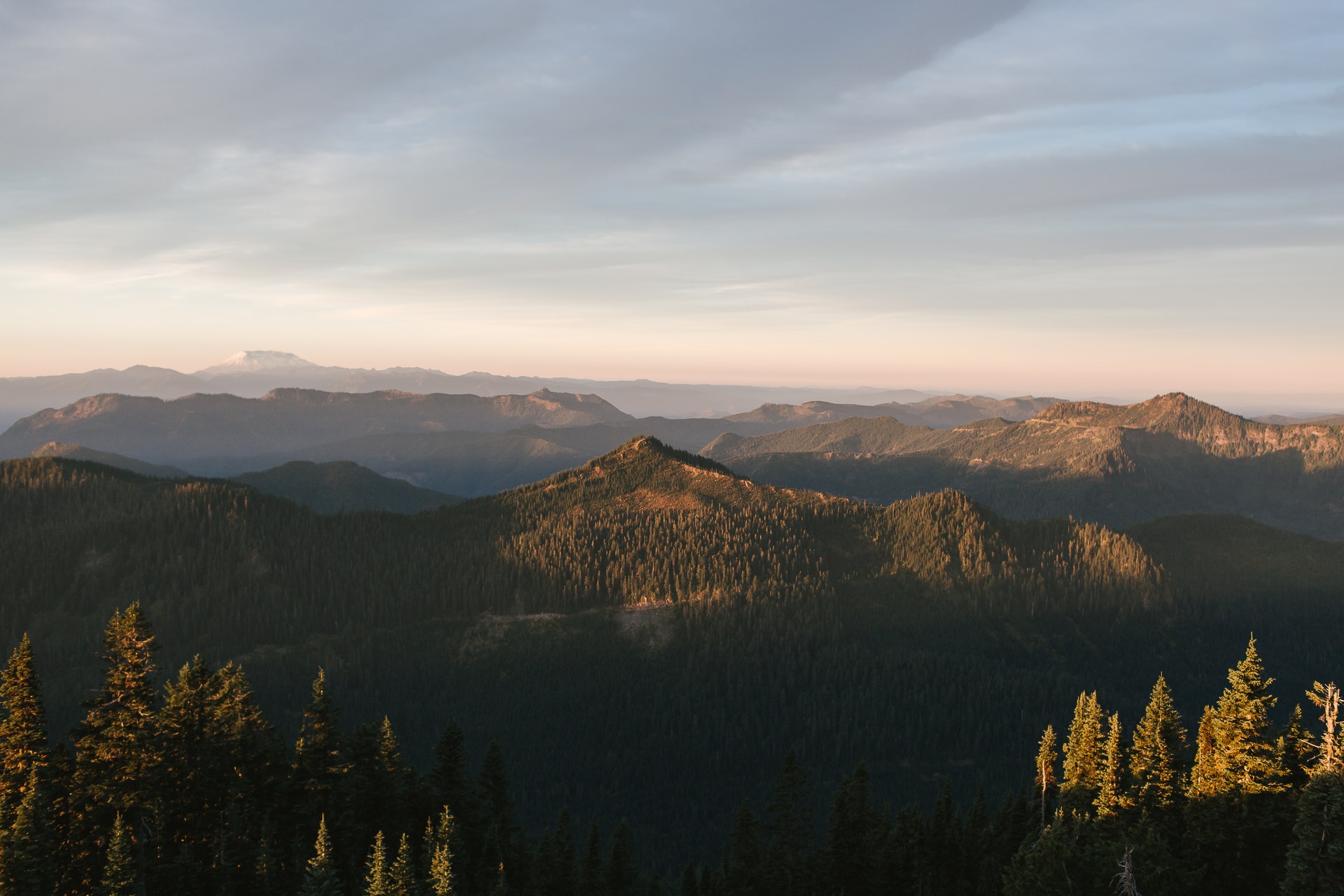 mountainview in the sunset-light